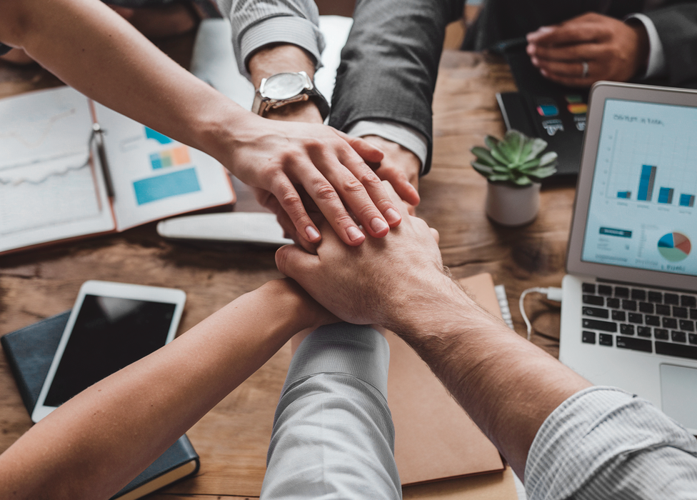 a-group-of-individuals-in-a-business-set_-N4YB4l2QROzJVyzuVcCYQ_psMO_x_JTo-kNFcqNFu5Lg